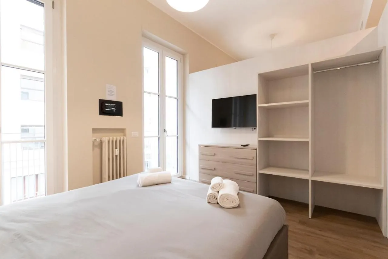 Missori Apartment 2 Milan