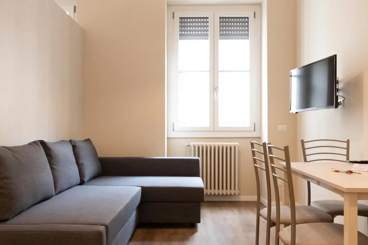 Missori Apartment 2 Milan Italy